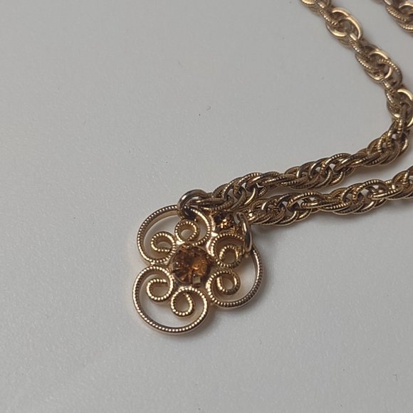 Vintage Metal Necklace With Small Pendant 22 1/2 Inches Long - Picture 4 of 13